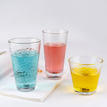カクテル用の刻まれたガラス飲料カップクリスタルガラス製品