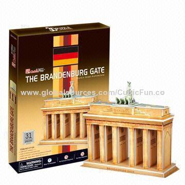 Cubic Fun Block Play with Brandenburg Gate Design