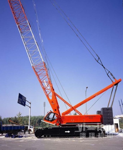 Crawler Crane (QUY70)