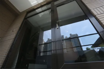 Energy-efficient Vacuum Composite Glass For Windows