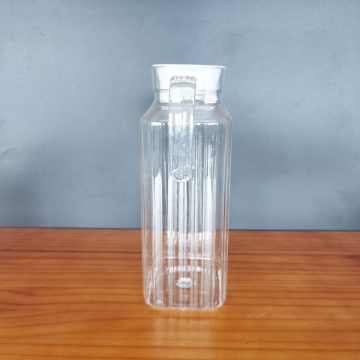 Wholesale Acrylic Water Pitcher with Infusion Function - Customizable 2L Transparent Plastic Water Jug for Hot Sales