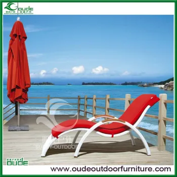 plastic sun chairs