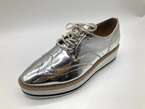 Women's Platform Lace-Up Wingtips Round Toe Brogue Shoes