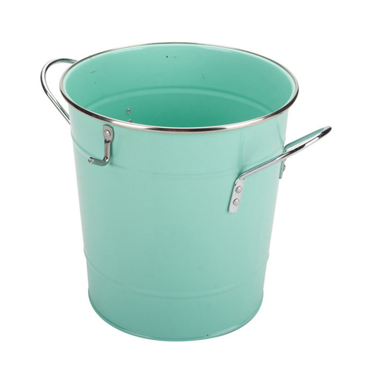 Metal Ice Bucket With Scoop Lid