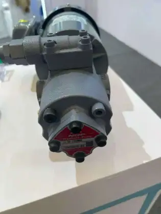 NOP Gear Pump Japanese TOP-216HBMVP