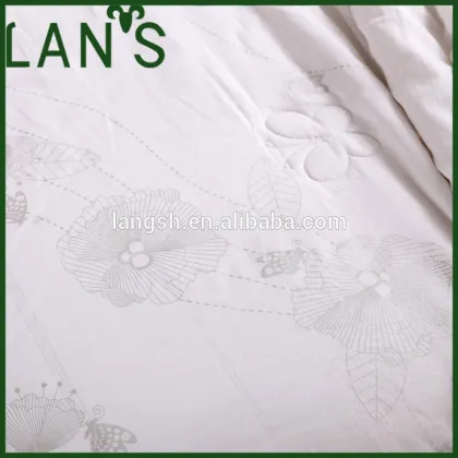 Jacquard Cotton Fabric Mulberry Silk Quilt