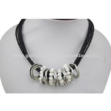 Top-quality Traditional Chinese Black Beaded NecklaceNew