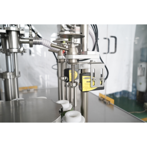 Máquina de encher e vedação de tubo NF-120