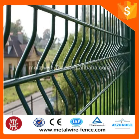 Triangle bending wire mesh fence(factory)