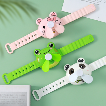 Cartoon Watch Fan (No Built-in Battery)