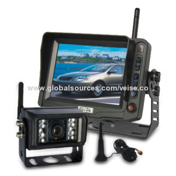 Car Rear-view Systems with 11 to 32V DC Free Voltage and 420TVL Horizontal Resolution