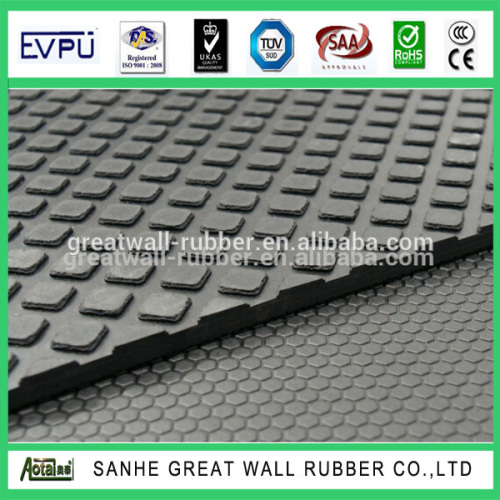 15mm thickness x 2m width x 20m Length Quality Small squared Cow Mat for sale