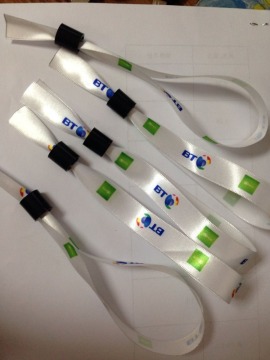 Disposable wristband ribbon wristband