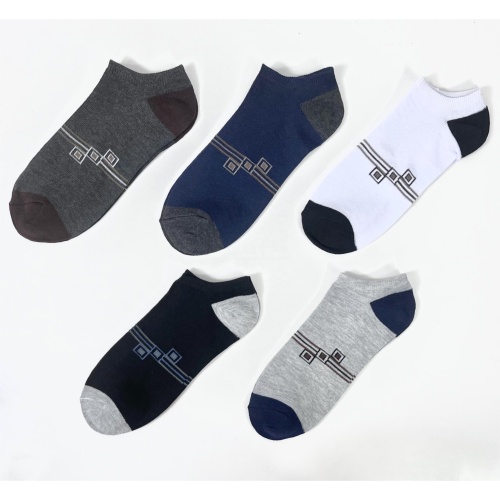 Low Mok custom logo invisible man socks