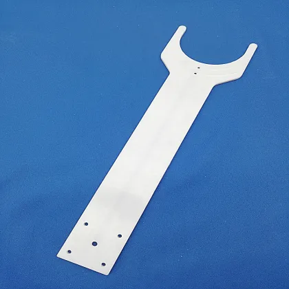 High  Strength Semiconductor 99.5% Alumina Ceramic Arm