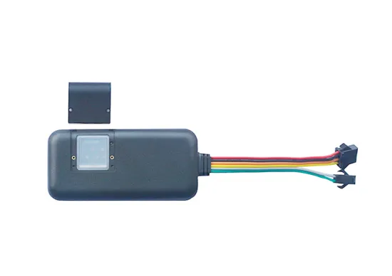 Wired GPS tracker with WCDMA network