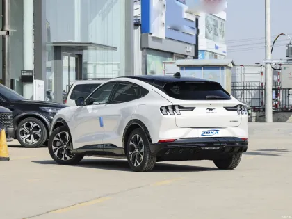 Extra Long Range New Energy Ford Mustang Mach-E EV SUV for China