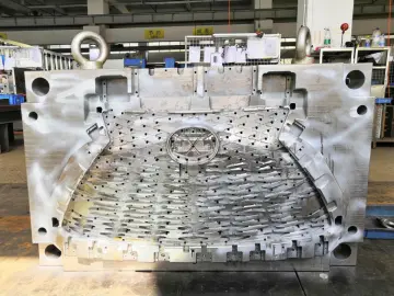 Automobile Inlet Grille Mold Making