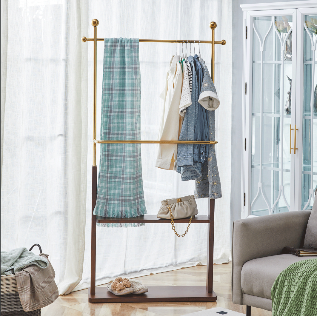 Stylish Solid Wood Coat Rack with Modern Hangers