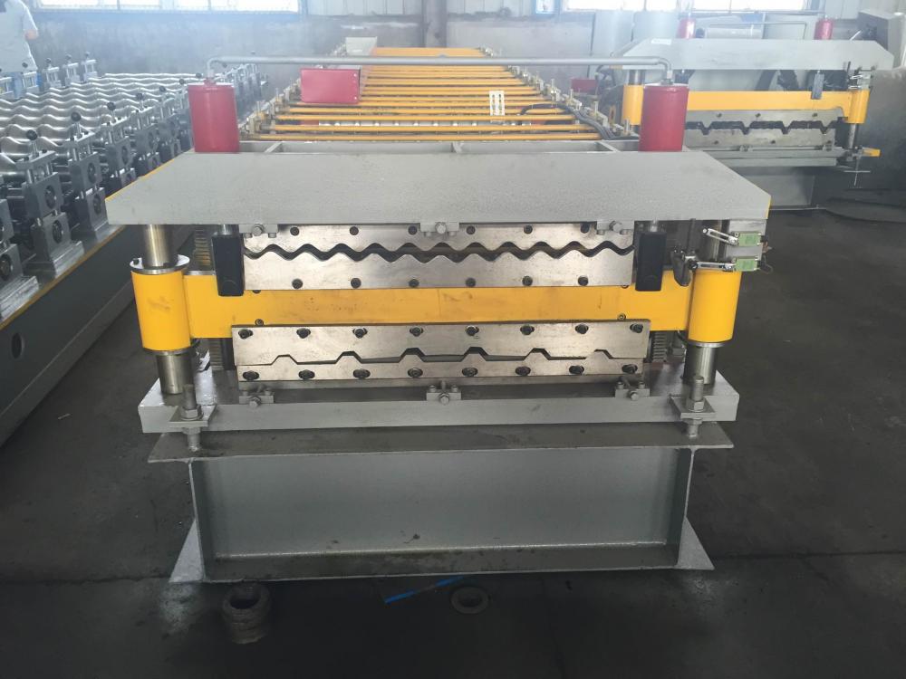 Double roof steel rolling machine