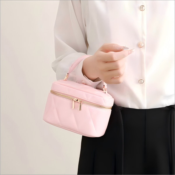 2025 Summer Fashion Striped Chain Box Handbag