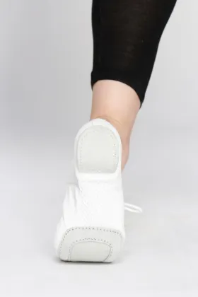 Women and men lace up leather soft sole jazz dancing/dance shoes D004718