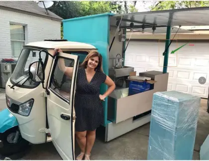 Hanyi Piaggio Ape Electric Tricycle Food Truck for Ice Cream Sales