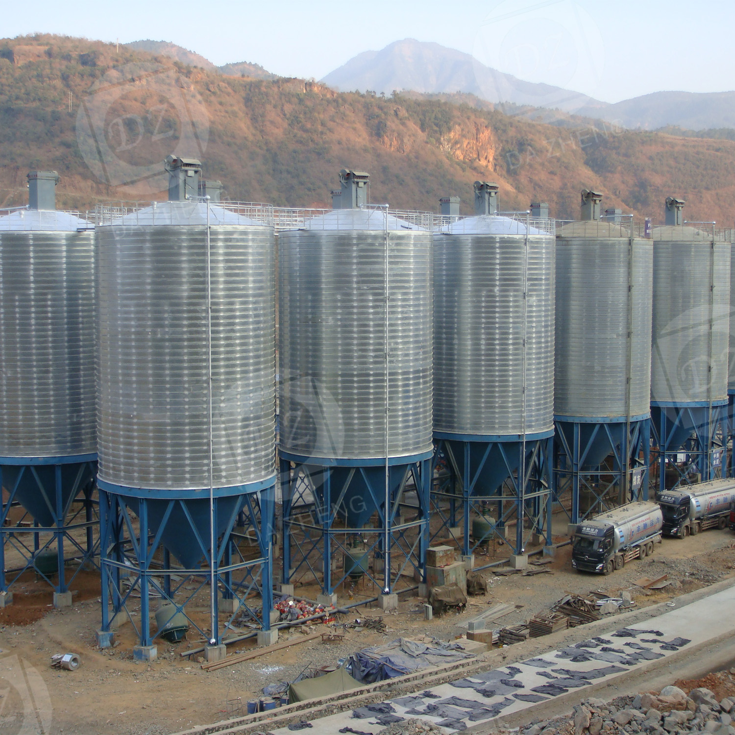 Заварени стоманени табели силози за металургичната индустрия