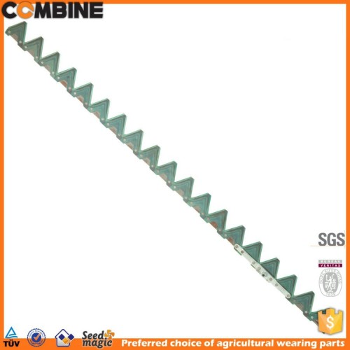 Section de couteau à lame de moissonneuse agricole combinant la lame de moissonneuse