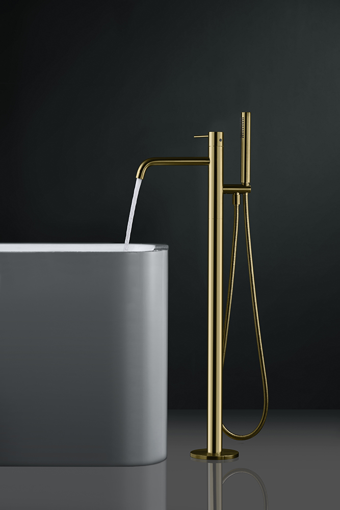 bathroom tub faucet with sprayer