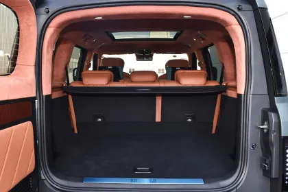 2024 BYD Yangwang U8 Electric Off-Road SUV