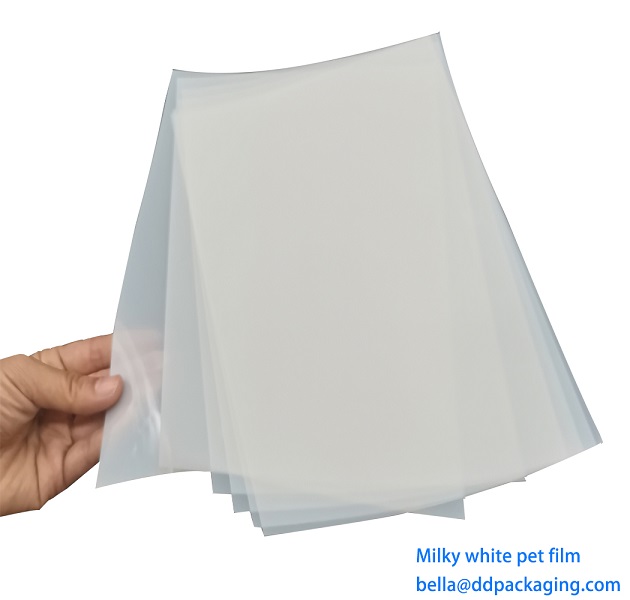 600 Milky Pet Sheet31