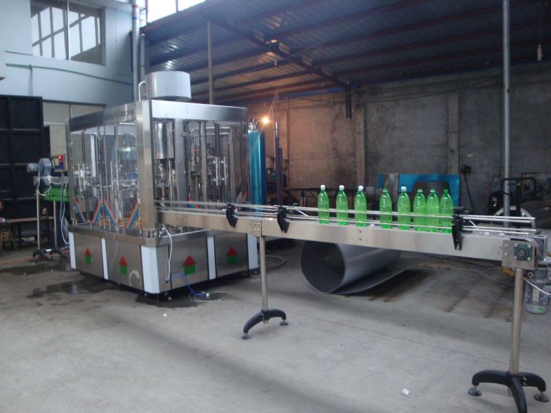 Automatic Carbonated Drinks Washing Filling Capping Monoblock Machine
