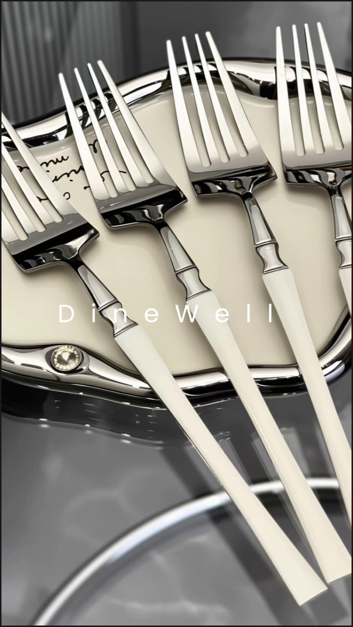 Creamy White Handle Dinner Fork