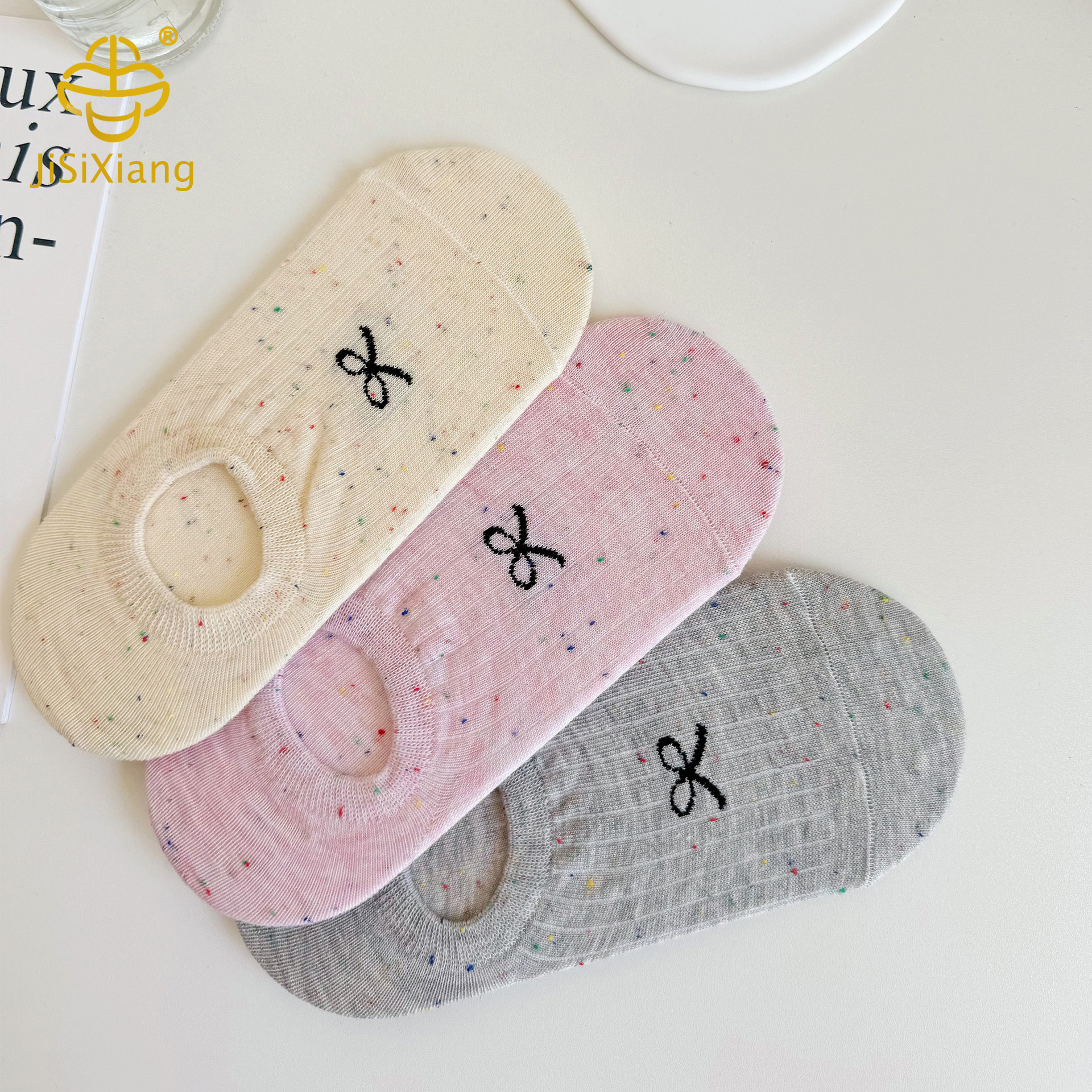 Small Dot Invisible Socks