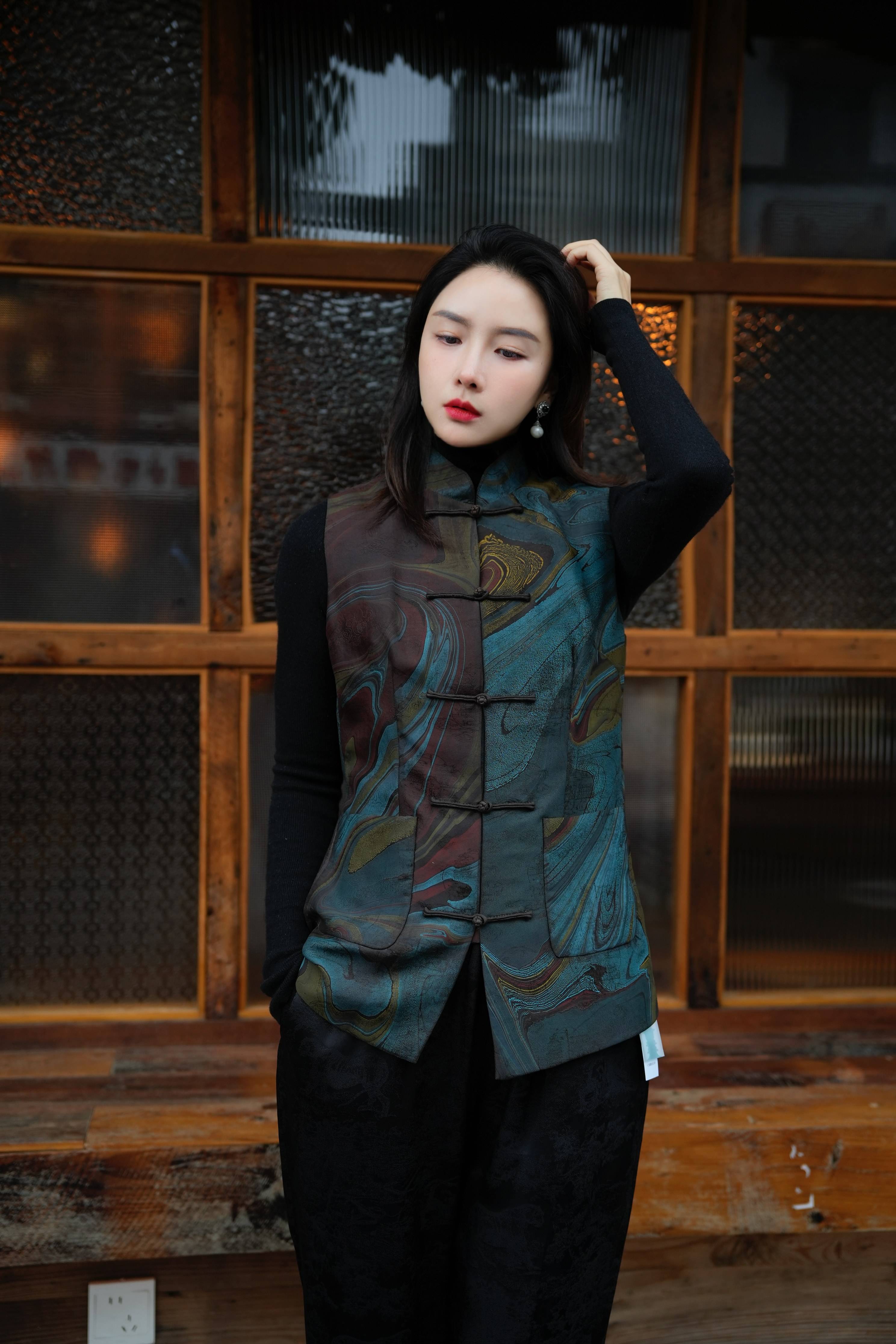 Shisanchai Hexi Cuatro Prefecturas Xiangyunsha Chaleco con cuello mandarín