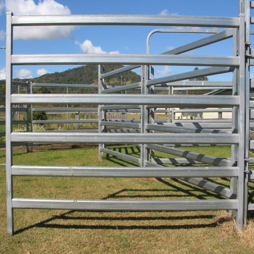 Voller geschweißter heißer Bad galvanisierter Stahl-Corral Fence