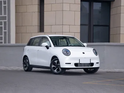 Jac Yiwei 3 - 5 Door 5 Seater 405KM Range Pure Electric Car