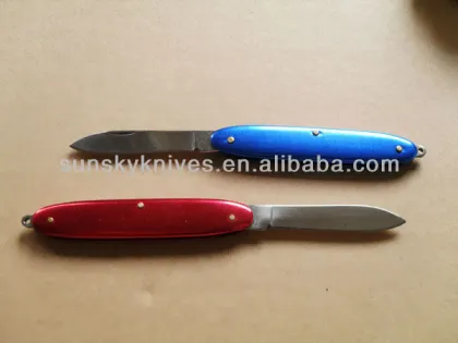 Portable fruit knife