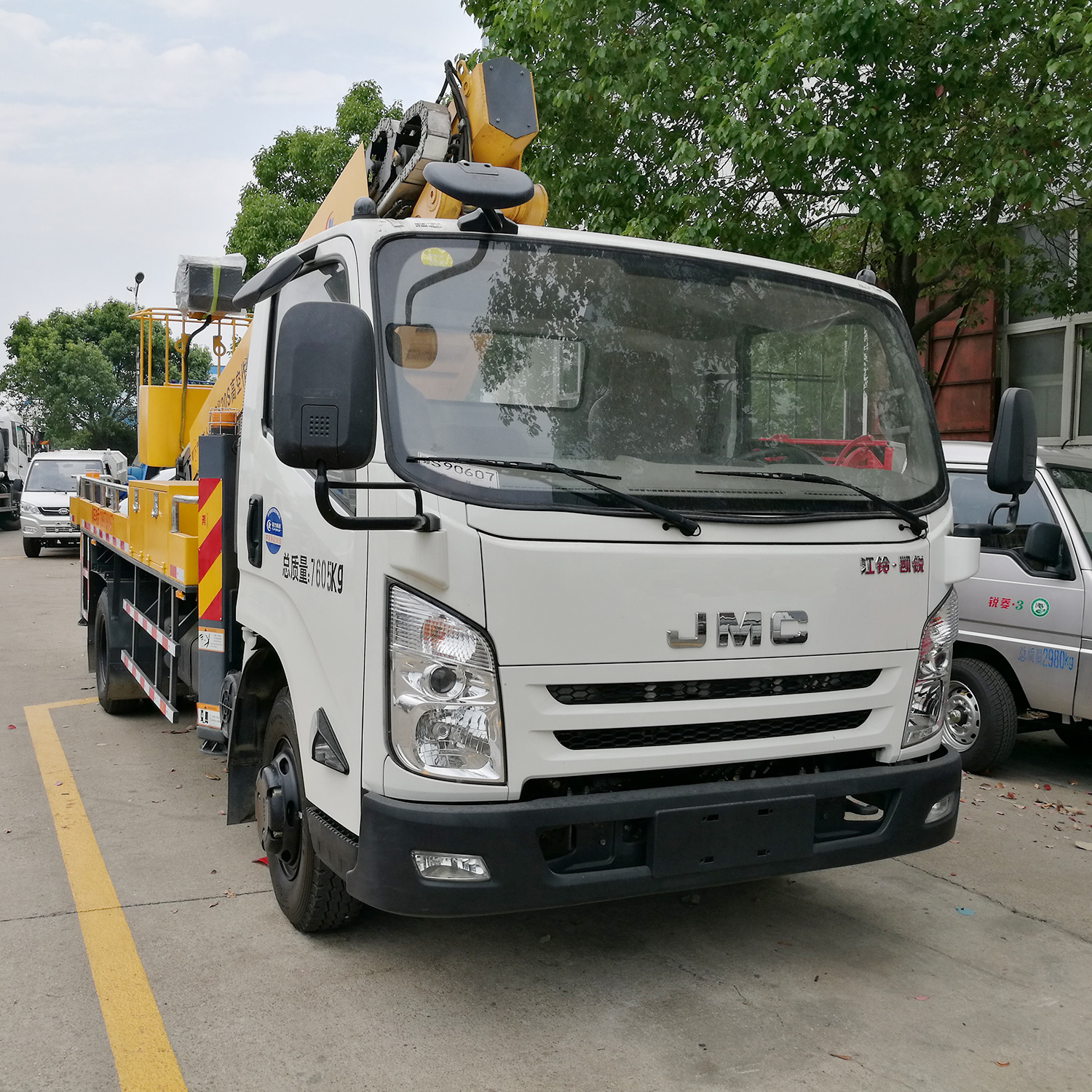 Telescopic Boom Lift vehicle with working height 20m