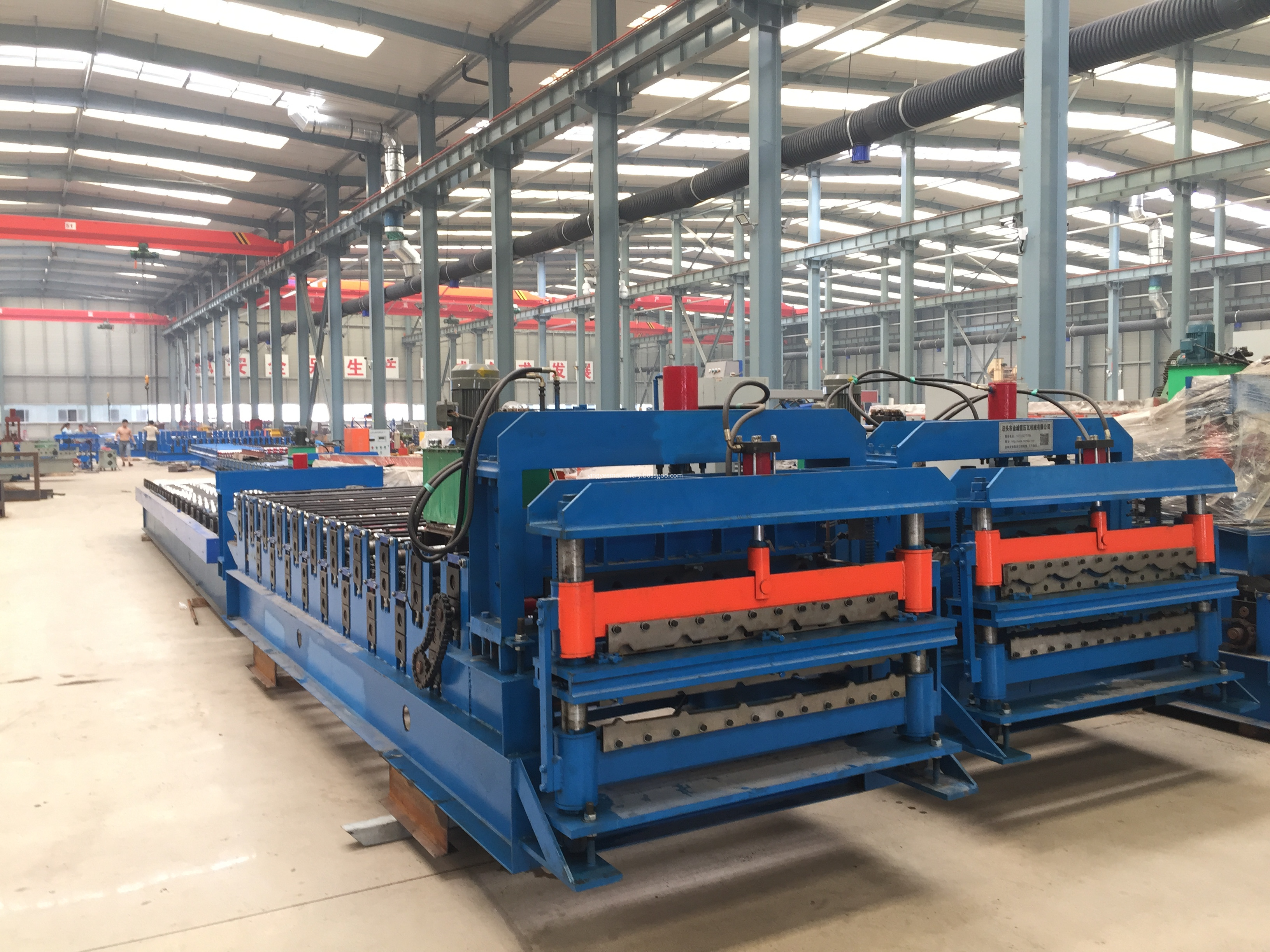 Double layer roof sheet roll forming machine