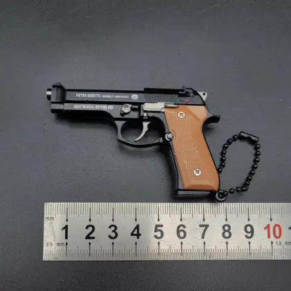 Alloy Gun Toy Birthday Gifts 1:3 Scale Toy Gun Keychain