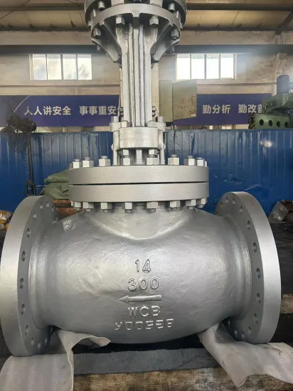 14" 300LB WCB Globe Valve