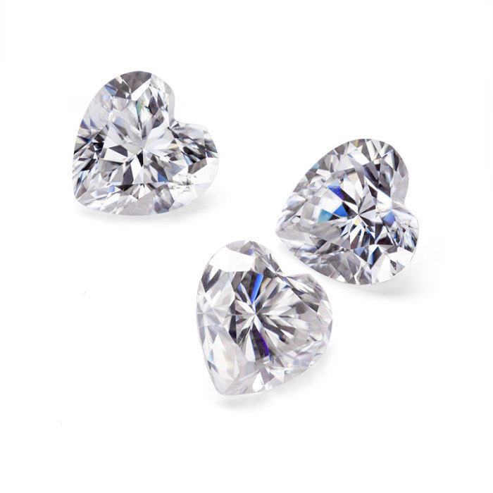 9.5×9.5 มม. Heart Brilliant Cut Moissanite DEF VVS