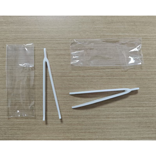 স্বতন্ত্র ব্যাগে সাদা পিপি মেকআপ ক্লিপ