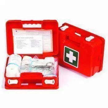 Small First-aid Kit, Suitable for 1 to 10 Persons, Shatterproof ABS Case