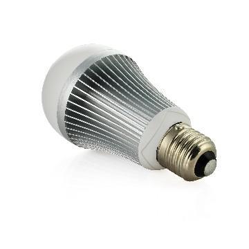 Lampadina LED con alta luminosità e potenza CE RoHS E14 E27