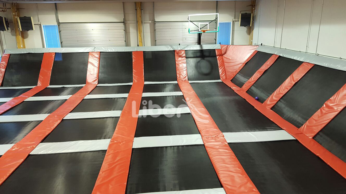 basketball area of elastic indoor trampoline park