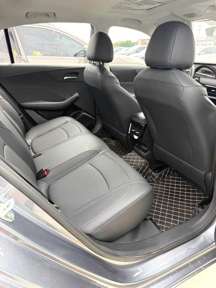Roewe i5 2024 1.5L CVT Premium Edition