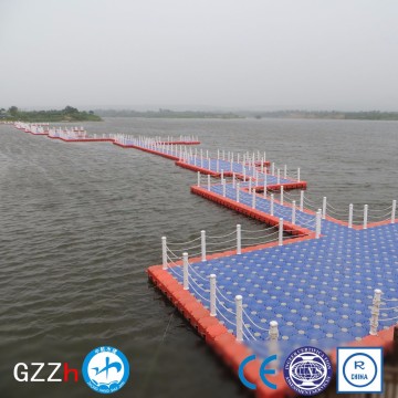 plastic seamless pontoon show stage in lake
